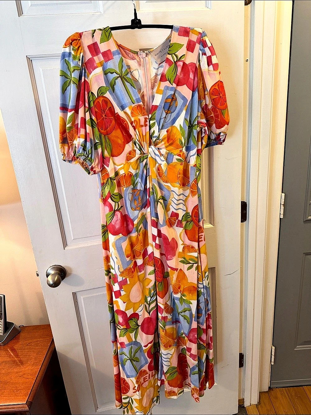 White Closet Printed Maxi Dress Size Medium Like New